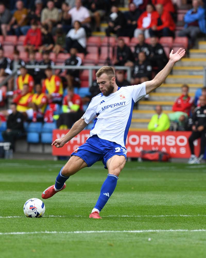 Kỹ năng dứt điểm một chạm là gì?