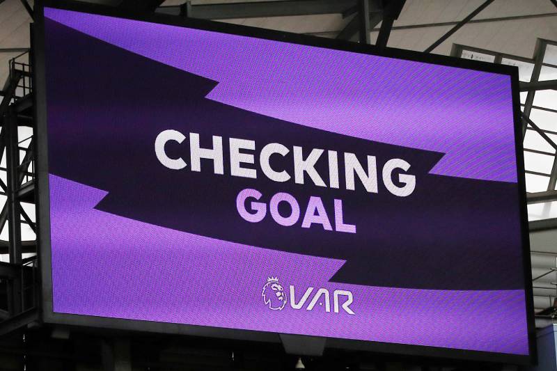 Công Nghệ VAR Hoạt Động Như Thế Nào? Giải Mã “Trọng Tài Ảo” 2 VAR là gì và mục đích ra đời